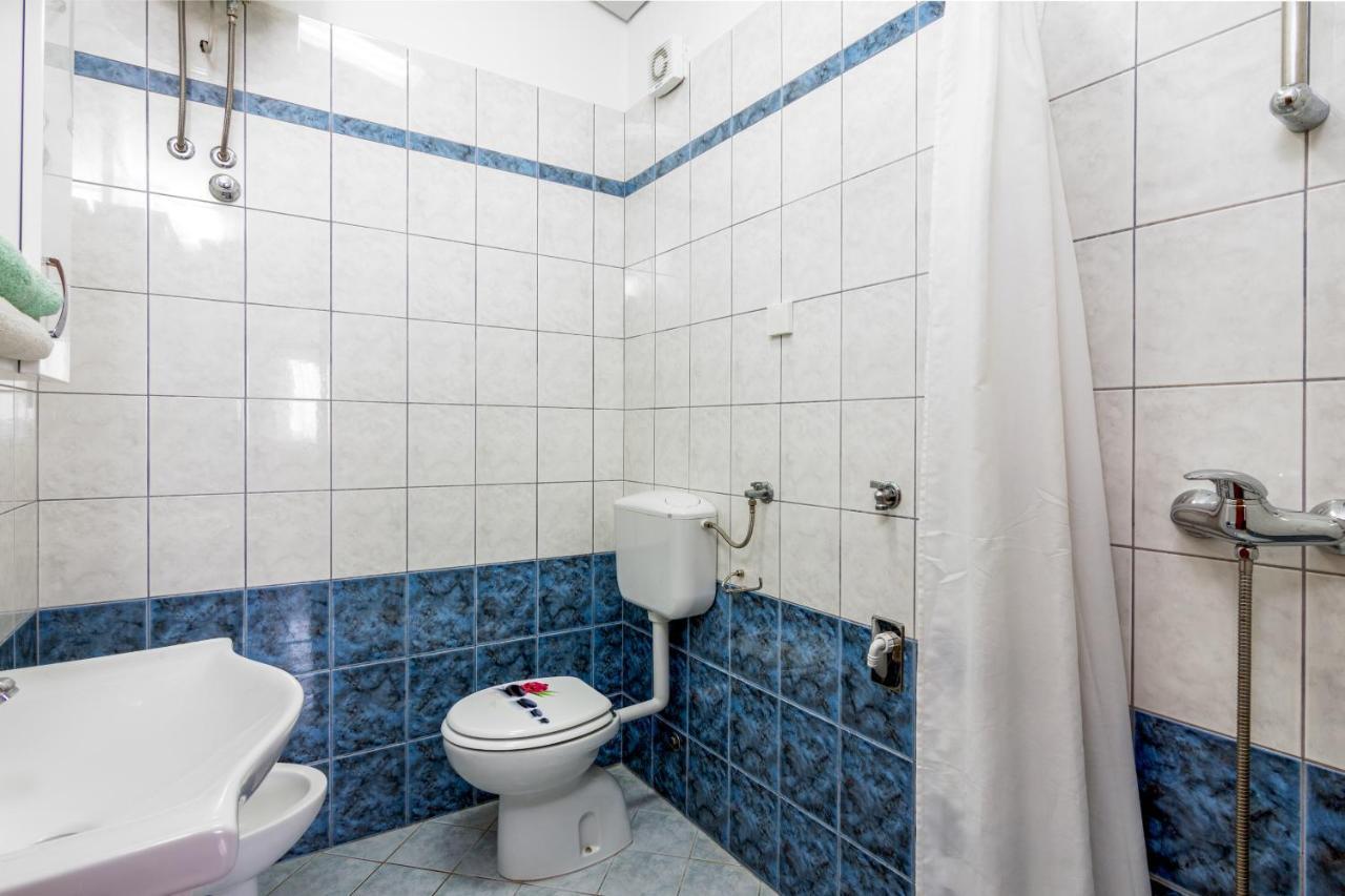 Family Friendly Apartments With A Swimming Pool Valbandon, Fazana - 2201 스틴잔 외부 사진